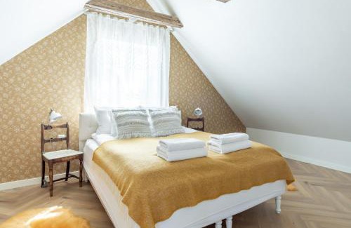 Parnu Apartamento | Alice Backyard-Holiday home and Spa