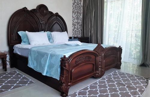 Odessa Hotel | Alice Place Hotel