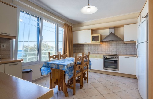 Paralia Agias Fotinis Casa | Aliki Studios