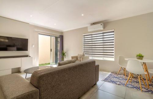 Greater Johannesburg Metropolitan Area Apartamento | #AlimamaSpaces Culross Cottage Retreat