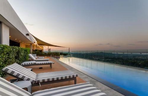 Menlyn Apartamento | AlimamaSpaces The Noxy Menlyn Maine