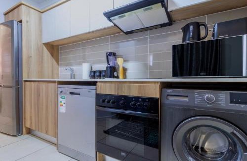 Greater Johannesburg Metropolitan Area Apartamento | #AlimamaSpaces The Phelo's Reid