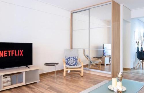 Alimos Apartamento | Alimos Bright Apartment near the Beach