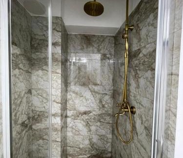 Drobeta-Turnu Severin Apartamento | Aliseo Theater 1