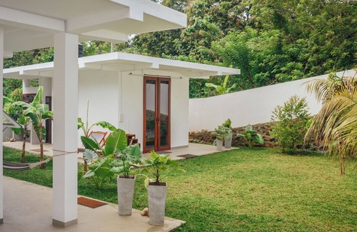 Medaketiya Cabina | Aliya Watunu Hena - One-Bedroom Cabin in Tangalle