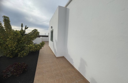 Las Brenas Casa | Casa Aljibe. Fantástica casa cerca de la playa en Yaiza, Lanzarote, Canarias.