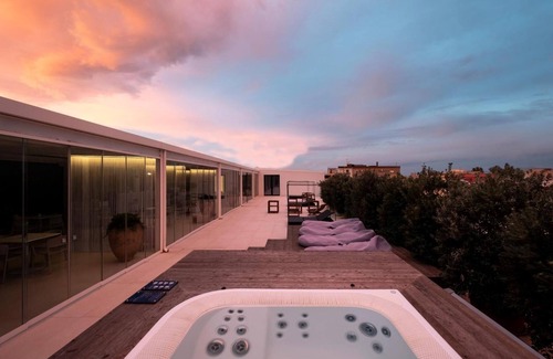 Alcamo Apartamento | Alkamuri Posh Hotel Spa 107 Jacuzzi Suite
