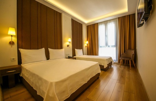 Kesan Cama Y Desayuno | Alkan Palace Hotel