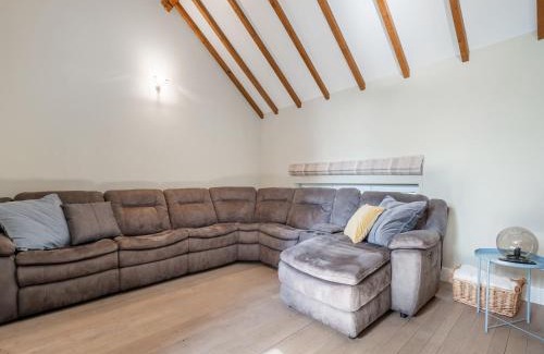 Alken Casa | Alken Farm Stay with Terrace