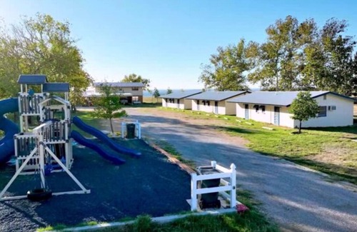 Tow Apartamento | All 6 Family Studios! Six pack deal...