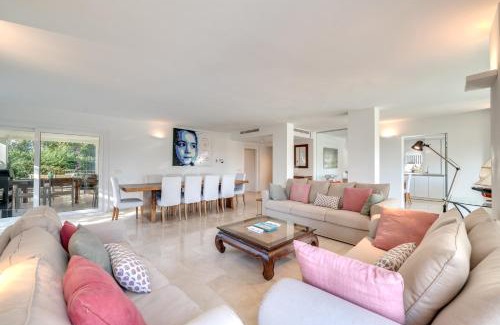 Urbanizacion Marbessa Villa | All About Villa Turquesa