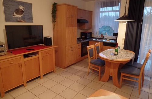 Zinnowitz Apartamento | todo anual. Apartamento 2 adultos + 2. (Ki). Playa con piscina, sauna, balcón, incl. Aparcamiento.