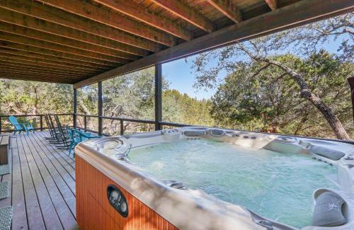 Canyon Lake Casa | All Decked Out