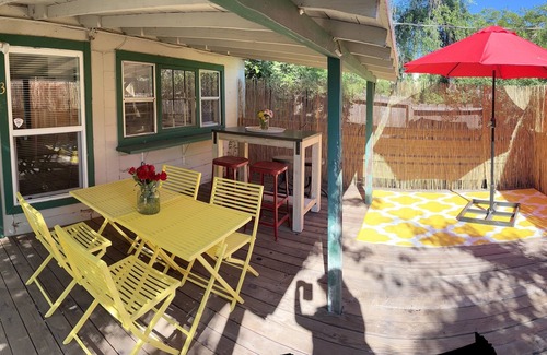 Nice Cabina | ALL INCLUSIVE AMENITIES &TAX.Kayak,SUP,Pedal Boat,PingPong, Pickleball,Movie Nt