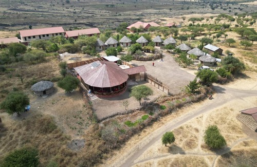 Arusha Region Cabina | All inclusive Maasai hut experience with modern facilities