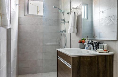 Tumba Vieja Apartamento | All Mode City View Apartment - PH Quartier Del Mar