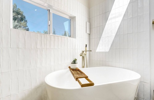Broadmoor Cabaña | All-New Earthy Chic Casita in Prime Location