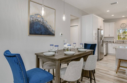 Port Malabar Casa | All new, lovely, spacious 3bd/2bth unit sleeps 8!