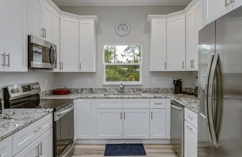 Port Malabar Casa | All new, lovely, spacious 3bd/2bth unit sleeps 10!