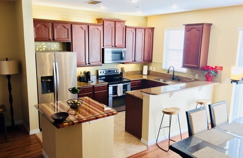 Southwest Orlando Casa | Todo NUEVO Universal Townhouse cerca de todas las atracciones