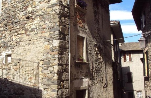 Orta San Giulio Casa | All'Ombra dell'Antica Pietra