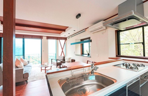 Shimotaga Casa | All rooms have ocean views A rental villa with a hot spring and a terrace with a spectacular view / Atami Shizuoka