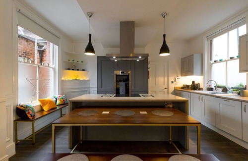 Norwich Cabaña | All Saints Green | Modern Cottage in Norwich City Centre