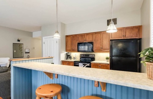 Calabogie Condominio | All Season Ski in/Out Chalets at Calabogie Peaks