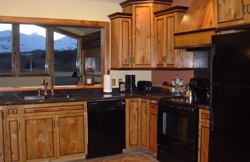 East Glacier Park Condominio | Escapada de vacaciones en todas las estaciones con impresionantes vistas!
