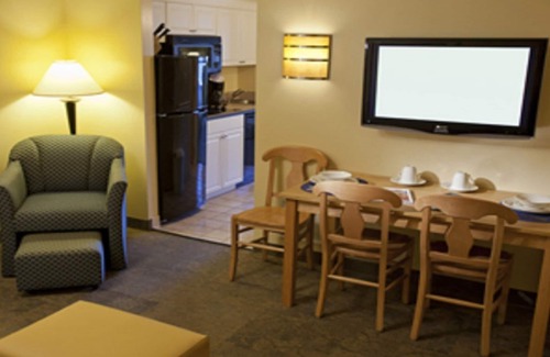 Northeast Virginia Beach Complejo | All Suites Experience Resort