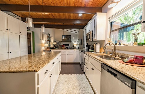 Havana Casa | All the best amenities in a convenient, yet private, home for large families