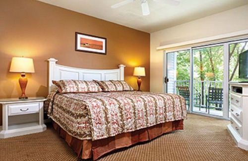 Osage Beach Complejo | ¡Todas las comodidades de casa!