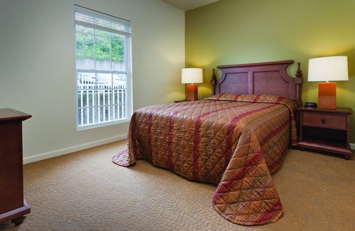 Osage Beach Complejo | ¡Todas las comodidades de casa!