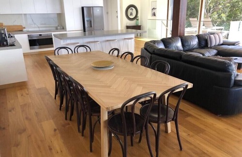 Otford Casa | All The Views - Ocean & Bush with Heated Infinity Lap and Play Pool