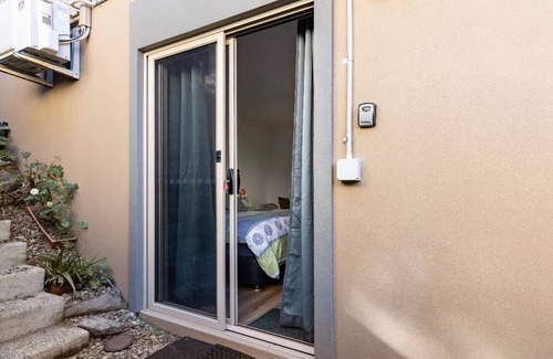 Robina Apartamento | All U need Studio Next BondUni