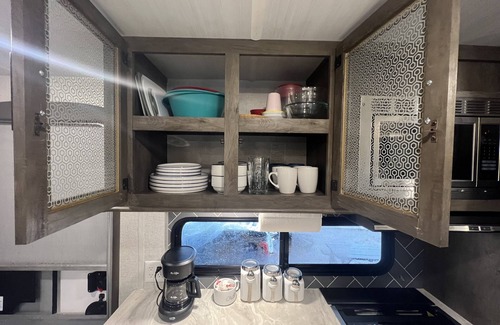 Valliant Casa | All You Need RV Dream Suite