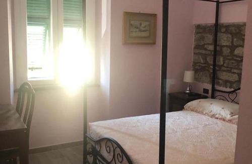 Fivizzano Cama Y Desayuno | Alla Porta Di Sotto B&B