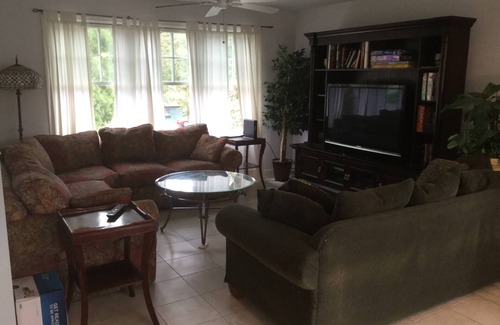 Bonnet Shores Casa | Allagash Summer House, Walk to Kelly Beach