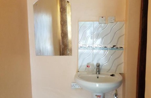 Nakuru Hotel | Allamanda Gardens Resort