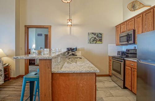 Snowshoe Condominio | Allegheny Springs 440: Slope Side, Views Of The Slope 2 Bedroom Plus Den 2 Bath