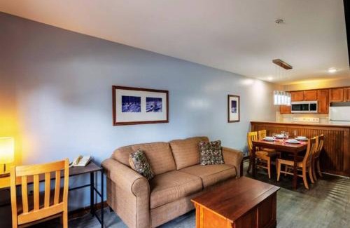 Snowshoe Apartamento | Allegheny241Hot/Tub/Pool,Ski In/Out,Village