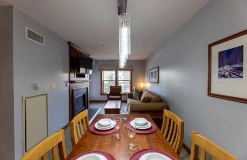 Snowshoe Apartamento | Allegheny241Hot/Tub/Pool,Ski In/Out,Village