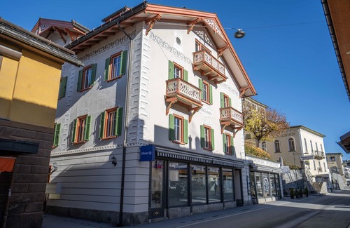 Engadin Scoul Apartamento | 4 evaluaciones en "e-domizil": 4. 75 de un máximo de 5. 0 puntos