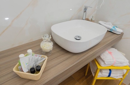 Vasto Cama Y Desayuno | Alleria Rooms