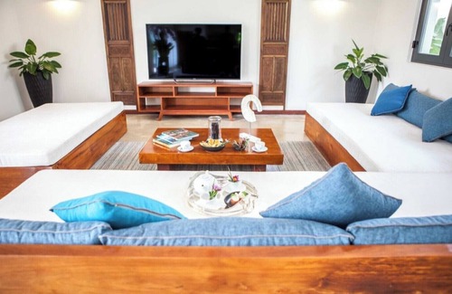 Phu Hai Beach Complejo | Allezboo Beach Resort & Spa - Presidential Villa with 03 Bedrooms