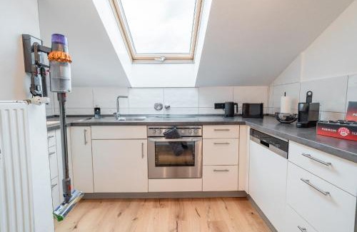 Sonthofen Apartamento | Allgäu-Ferienwohnung zentral in Sonthofen, Bergblick & eigener Parkplatz
