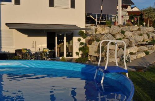 Christazhofen Apartamento | Allgäu gemütliche, moderne Wohnung mit Garten-Pool