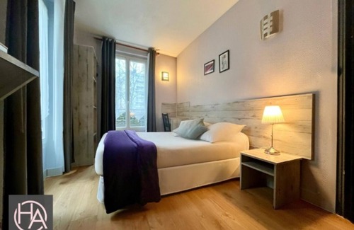 Quartier des Grandes-Carrieres Hotel | ALLIANCE HOTEL PARIS