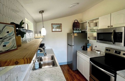 Alligator Point Casa | Alligator Point & Paddle. Pond home- Short walk to the beach.