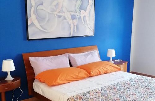 Revello Apartamento | Alloggio del Castello da Germana Parcheggio gratuito